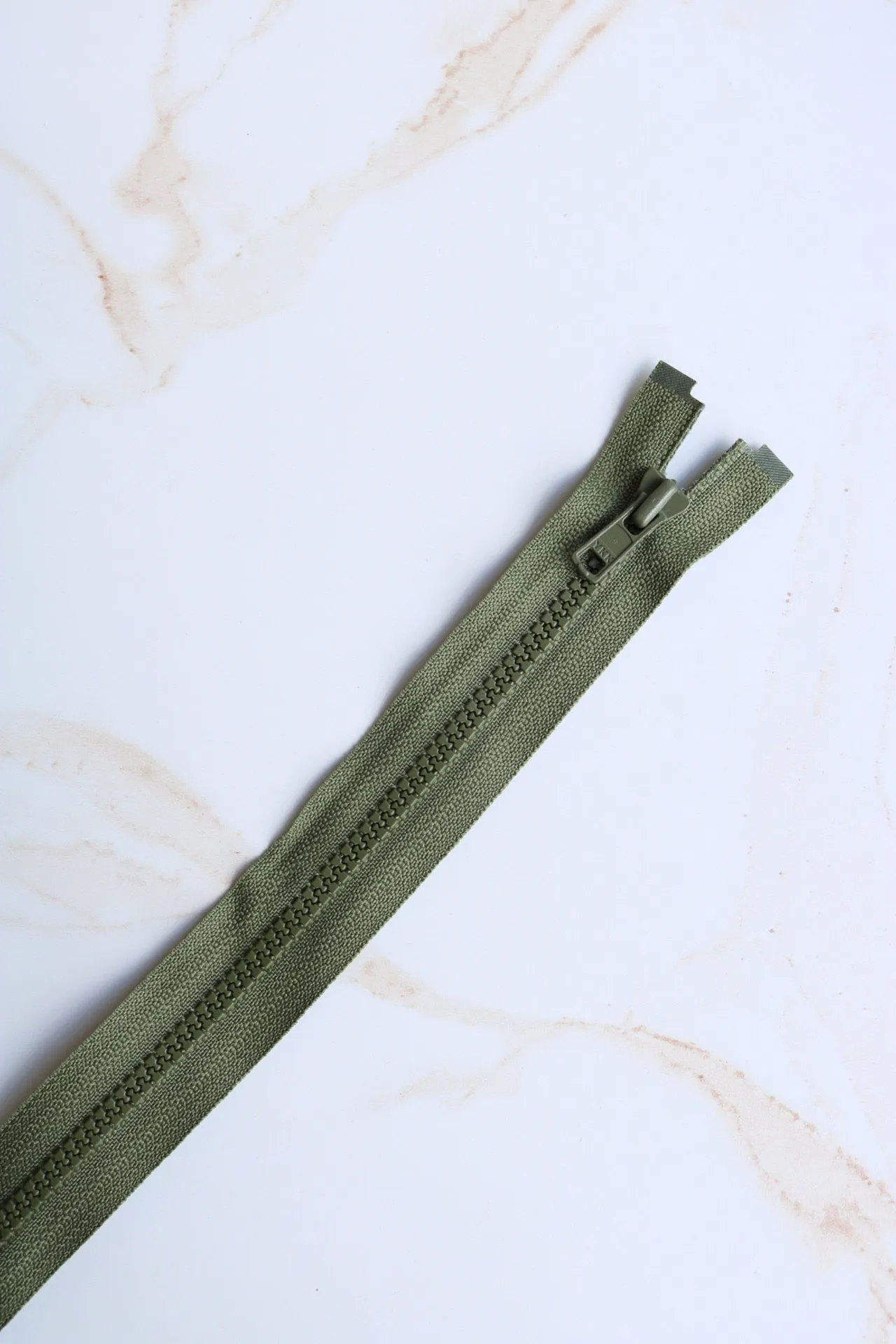 18" YKK #3 Separating Jacket Plastic Zipper