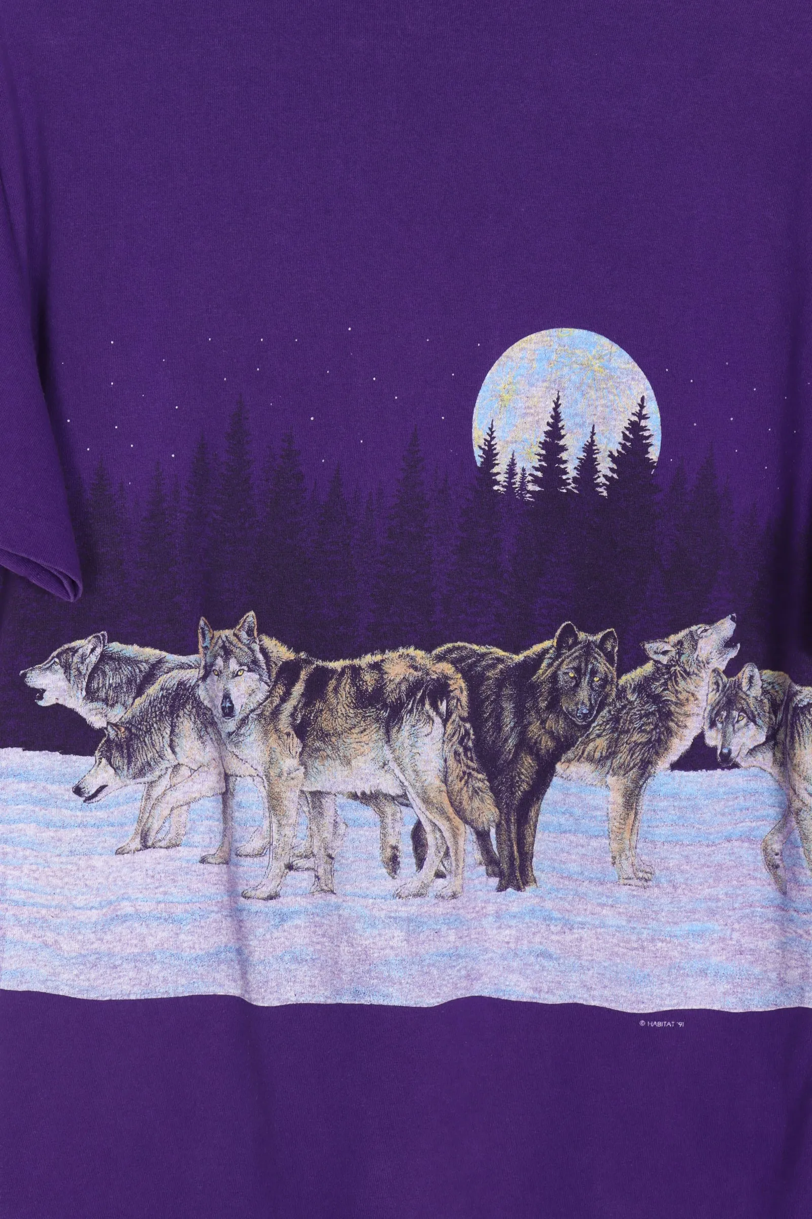 1991 Vintage Habitat Purple Wolves & Moon All Over Single Stitch Tee (M)