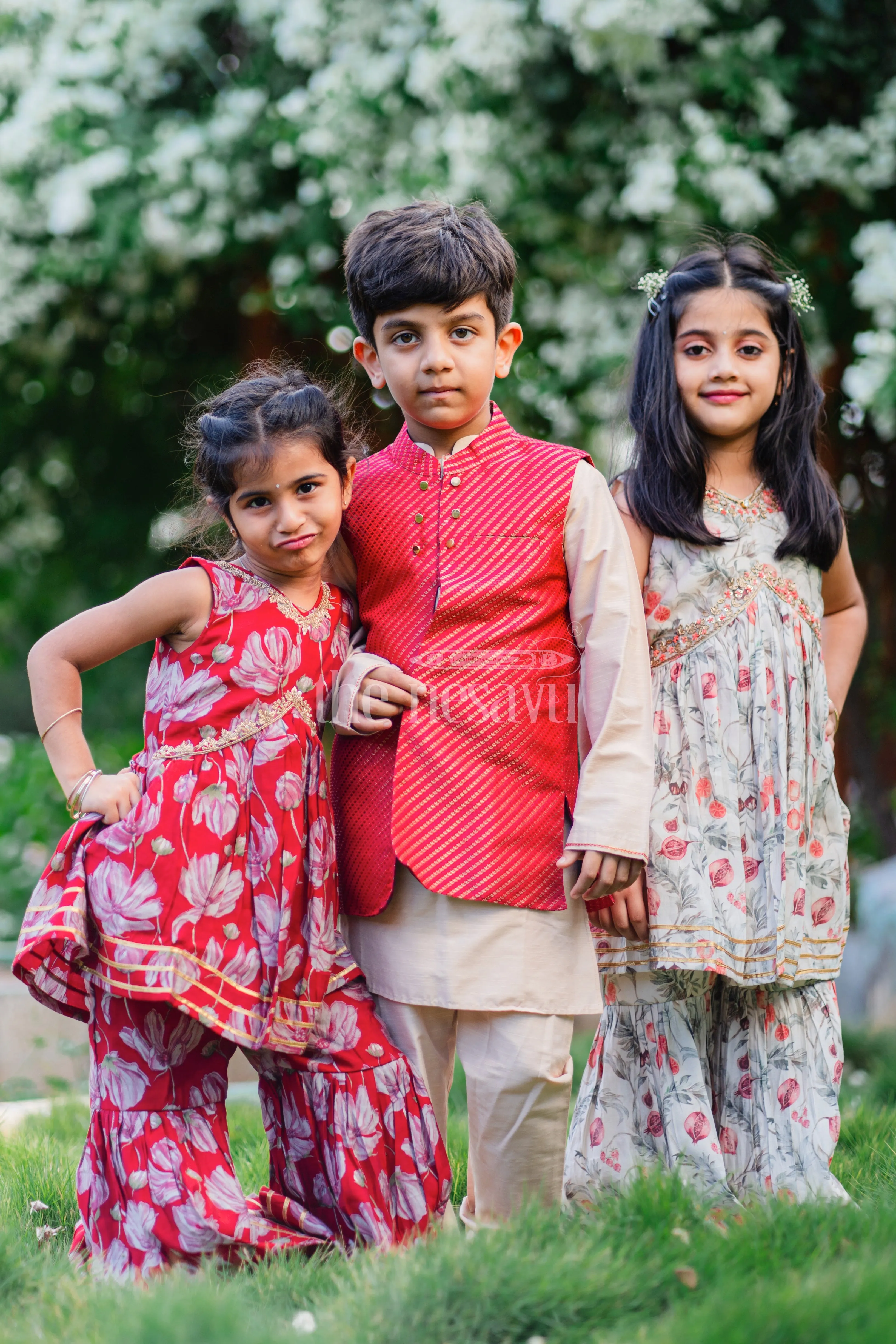 Boys Luxe Kurta Pajama with Vibrant Jacket Ensemble