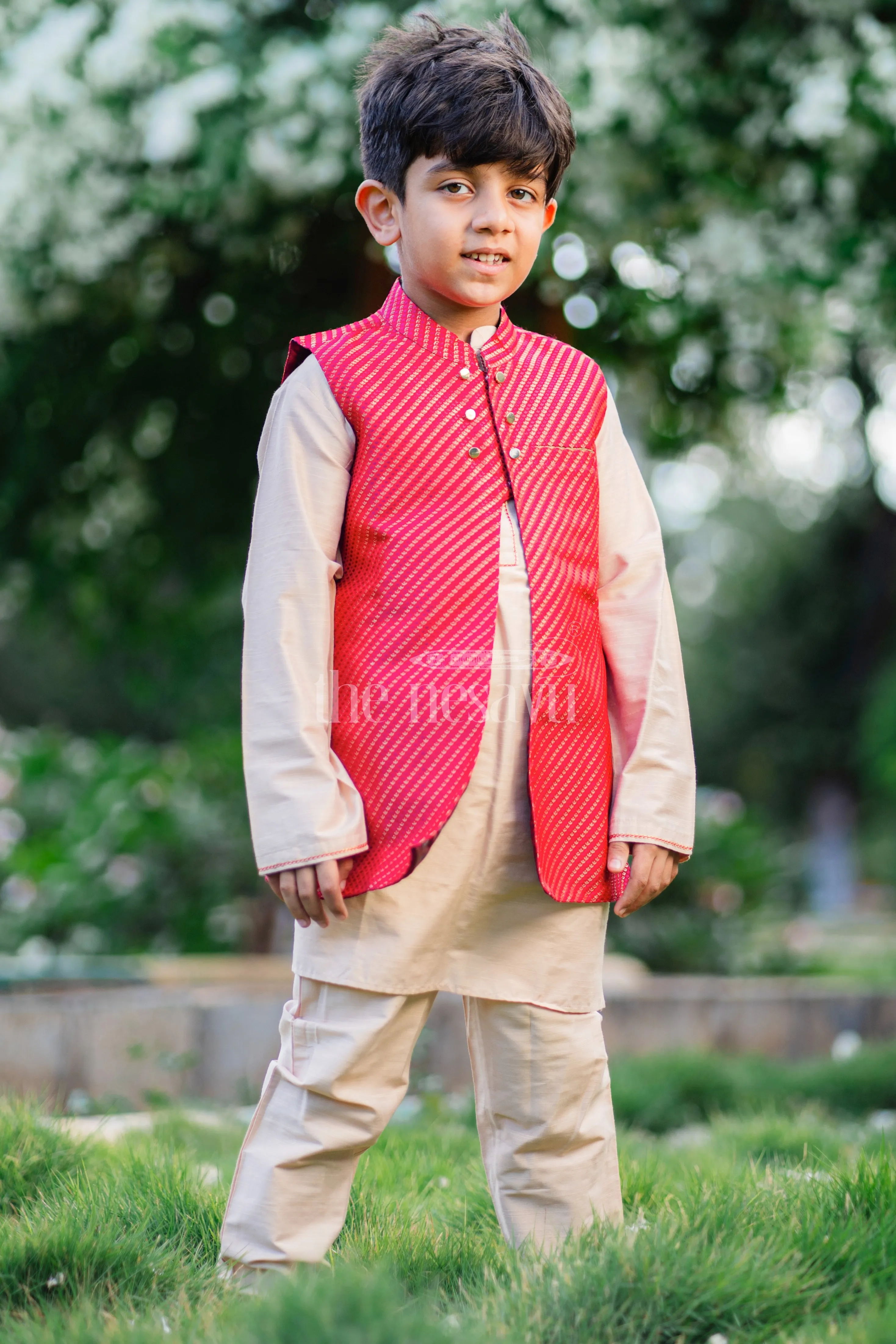 Boys Luxe Kurta Pajama with Vibrant Jacket Ensemble