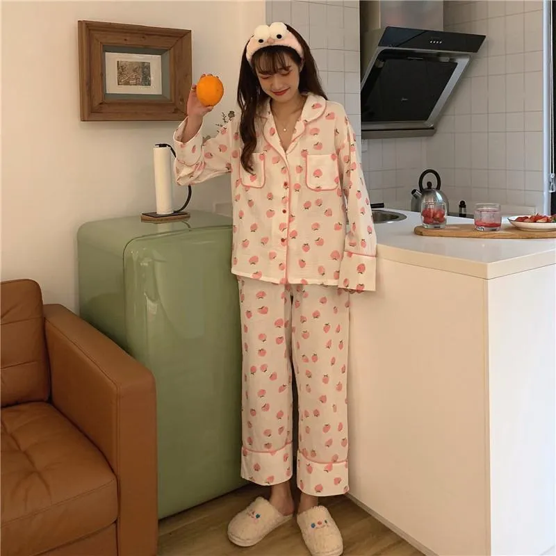 Kawaii Peach Printed Long Sleeved Pajamas