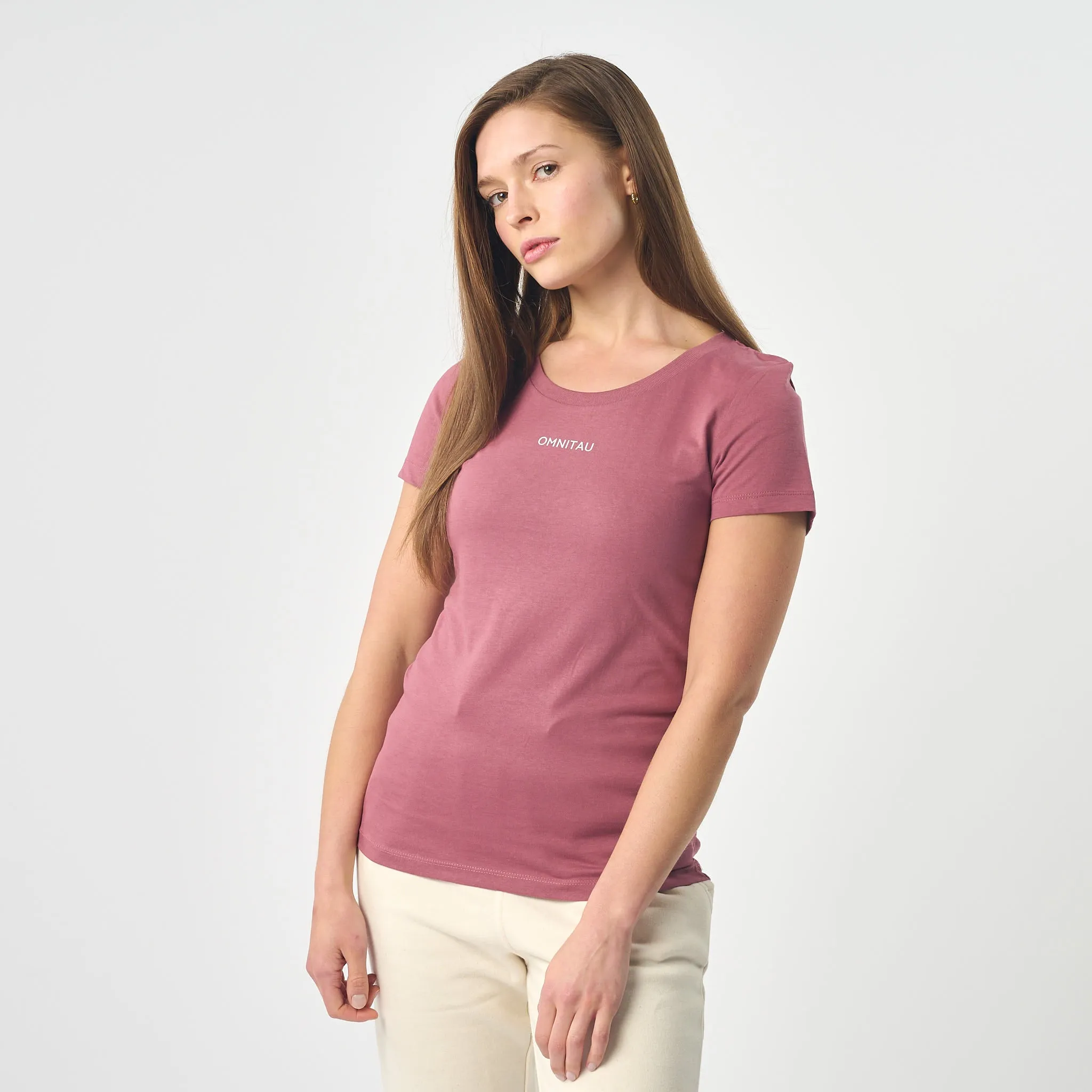 Omnitau Women's Winchester Organic Cotton Crew Neck T-Shirt - Light Red