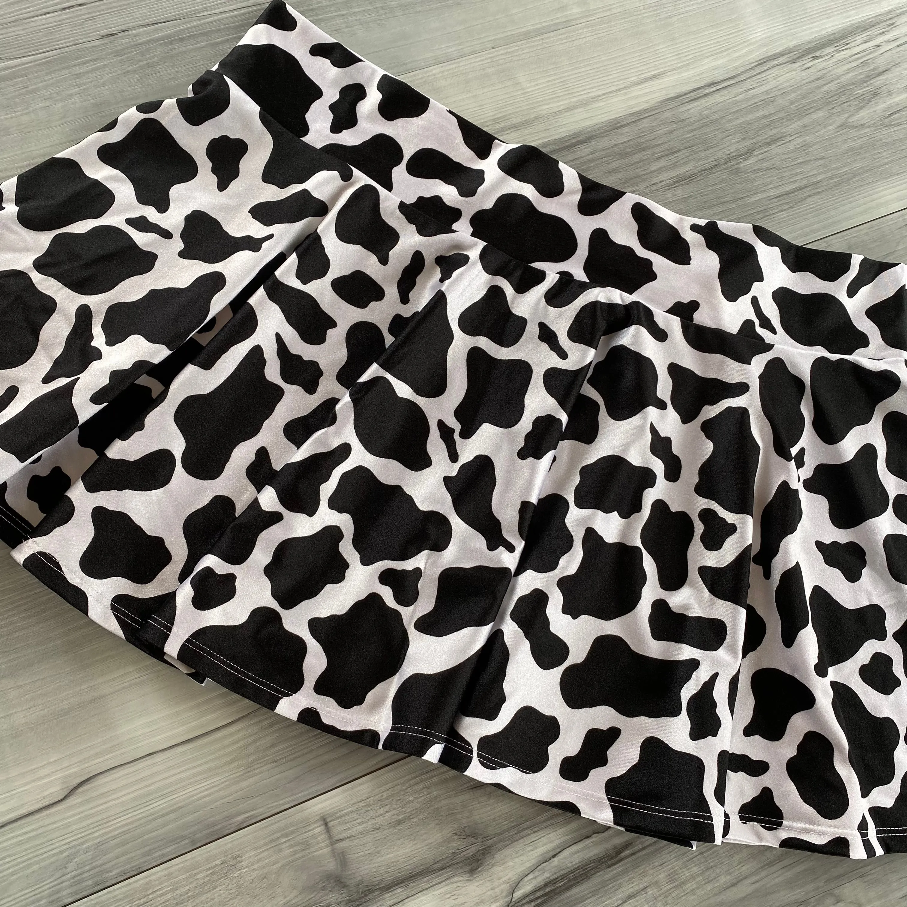 SALE - 3XL - 13" Skater Skirt - Black & White Cow Print